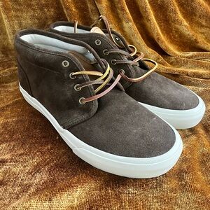 Men's Suede Keaton Chukka Sneaker